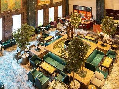 Hotel East 21